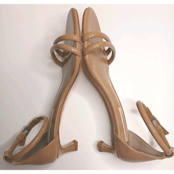 Antonio Melani Sandals Sz 6.5 Tan Brown Patent Leather Strappy Kitten Heel $150 - Picture 3 of 16